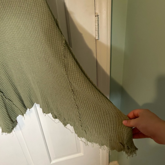 We the Free Swing It Cowl Tank - Size Medium - Olive Green - Picture 9 of 9